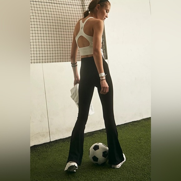 NWOT! XS/S Free People Good Karma Flare Leggings - Picture 6 of 7